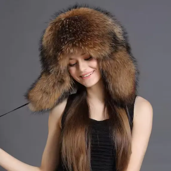 Furry Hunter Hat: Easily Create a Warm and Stylish Fashion Statement